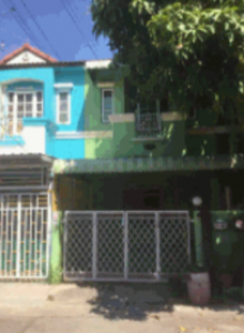 ทาวน์เฮ้าส์ 2 ชั้น หมู่บ้าน เค. ซี. รามอินทรา 8 ซอย 26  กรุงเทพฯ 16 ตร.ว.