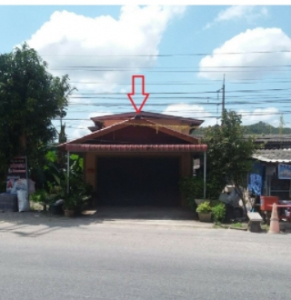 บ้านเดี่ยว 2 ชั้น ถ.นครศรีฯ-ขนอม(4014)กม.0+120  151 ต.ควนทอง อ.ขนอม จ.นครศรีธรรมราช  เนื้อที่ 46 วา