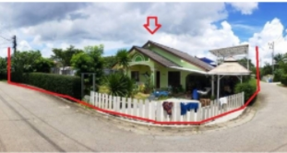 ที่ดินพร้อมสิ่งปลูกสร้าง บ้านพักอาศัยชั้นเดียว ถ.เทพกระษัตรี(402) ซ.ลิพอน-บ่อแร่ ต.ศรีสุนทร อ.ถลาง จ.ภูเก็ต เนื้อที่ 0-1-30