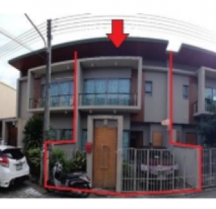 ทาวน์เฮาส์2ชั้น ซ.ถนนภายในโครงการ ถ.เจ้าฟ้าตะวันออก(4021)กม.12+900  โครงการ เนเจอร์ เฮ้าส์ ฉลอง  ต.ฉลอง อ.มือง จ.ภูเก็ต ภูเก็ต เนื้อที่ 23.5 วา