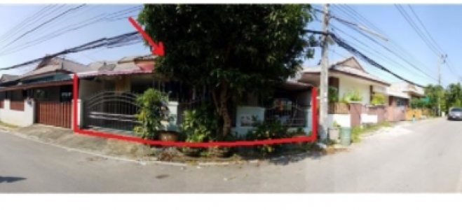 ทาวน์เฮ้าส์บ้านแฝดชั้นเดียว หมู่บ้าน/โครงการ บ้านสรินยา 1  ซอย บางชีเหล้า ถนน เทพกระษัตรี (402) ตําบลรัษฎา อําเภอเมือง จังหวัดภูเก็ต เนื้อที่ 36.9 วา