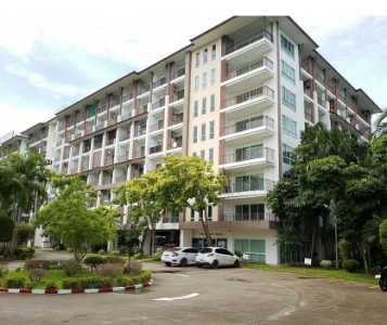 ห้องชุด เอดี บางเสร่ เลค แอนด์ รีสอร์ท อาคารอี อาคารชุด  ตำบลบางเสร่ อำเภอสัตหีบ จังหวัดชลบุรี เนื้อที่ 54.6 ตร.ม