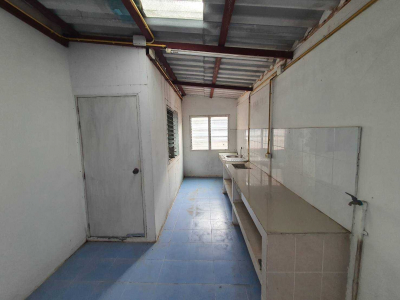 บ้านแฝด 2 ชั้น หมู่บ้านรุ่งธนา3 ดอยสะเก็ด เชียงใหม่  35 ตร.ว.