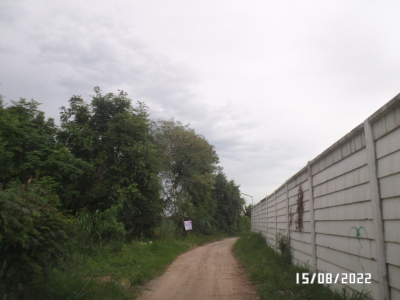 ที่ดินเปล่า ถ.เทศบาล 14(สุดบรรทัด) เนื้อที่ 2-1-07 ไร่