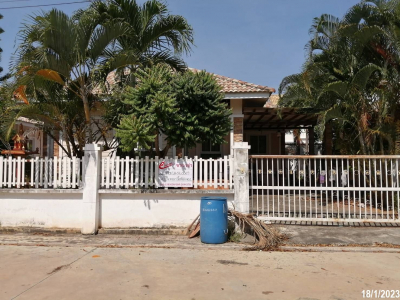 บ้านเดี่ยว ซ.วังก์พง 7 ถ.เพชรเกษม(4) กม.236+130 โครงการ พฤกษชาติ   ต.วังก์พง อ.ปราณบุรี จ.ประจวบคีรีขันธ์  เนื้อที่ 60 วา