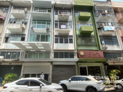 อาคารพาณิชย์ 4 ชั้น มีชั้นลอย ซอยสุขุมวิท44/2 กรุงเทพฯ 15.1 ตร.ว.