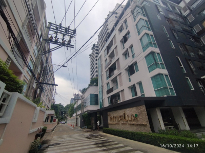 ห้องชุดคอนโด อินเตอร์ ลักส์ พรีเมียร์ สุขุมวิท 13 ชั้น5