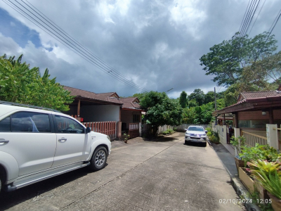 บ้านแฝด หมู่บ้าน/โครงการ เทพบุรี(รัษฎานุรรณ์) ซอย เทพบุรีซ.5 ถนน รัษฎานุสรณ์ตําบลรัษฎา อําเภอเมือง จังหวัดภูเก็ต เนื้อที่ 35.3 วา