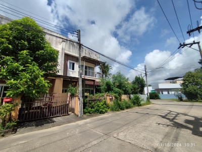 ทาวน์เฮาส์ บ้านแฝด2ชั้น โครงการ ภูเก็ตอันดามันทรอปิคอลโฮม  ซ.ถนนภายในโครงการ ถ.เจ้าฟ้าตะวันตก(4021)กม.15+650   ฉลอง เมืองภูเก็ต ภูเก็ต  เนื้อที่  39.2