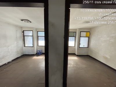 ทาวน์เฮ้าส์ 3 ชั้น ใกล้สถานีรถไฟสามเสน กรุงเทพฯ 20 ตร.ว.
