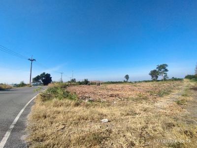 ที่ดิน ติดอ่างเก็บน้ำห้วยสะพาน ต.บึง อ.ศรีราชา ชลบุรี เนื้อที่ 27-3-86 ไร่