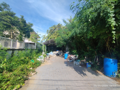 บ้านเดี่ยว 2 ชั้น หมู่บ้านบุรีรมย์ ถนนประชาอุทิศ(บางมด) กรุงเทพฯ 216 ตร.ว.