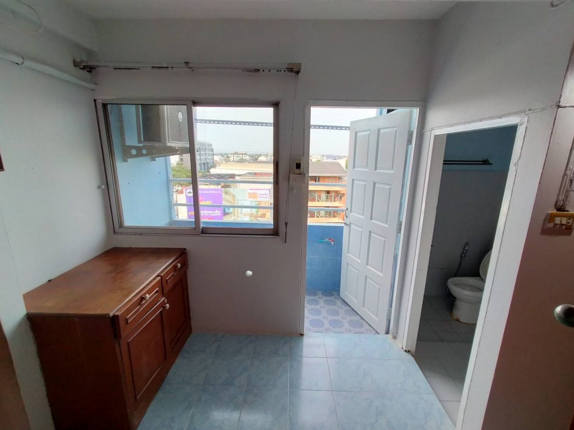 ห้องชุดพักอาศัย แจ้งวัฒนะ12 คอนโดทาวน์  กรุงเทพฯ 32 ตร.ม.