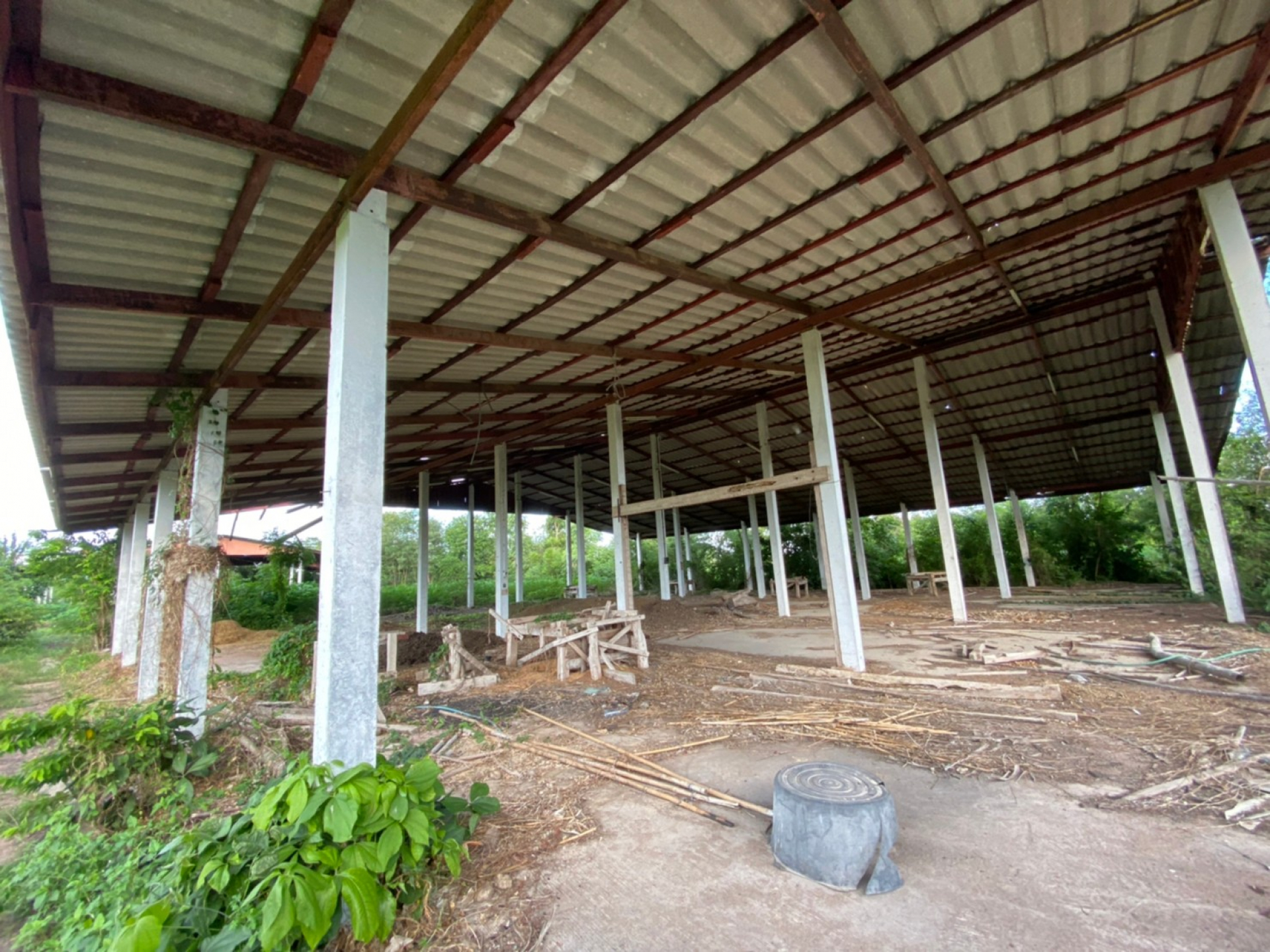 โรงงาน จ.นครสวรรค์ เนื้อที่ 3-2-44 ไร่