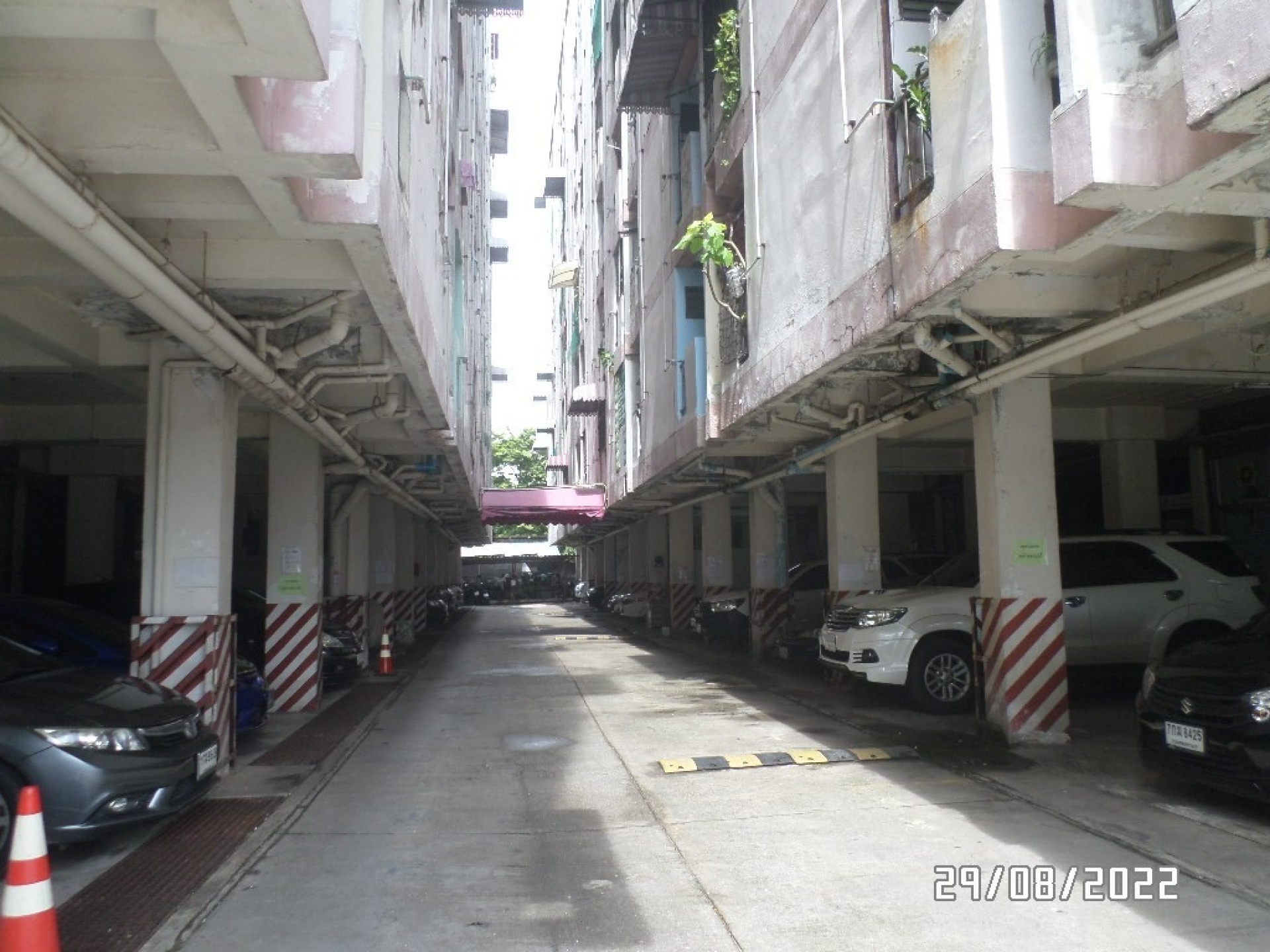 คอนโดมิเนียม ขนาด 55 ตร.ม. ถ.ศรีนครินทร์ อาคารบ้านฝัน คอนโดวิลล์