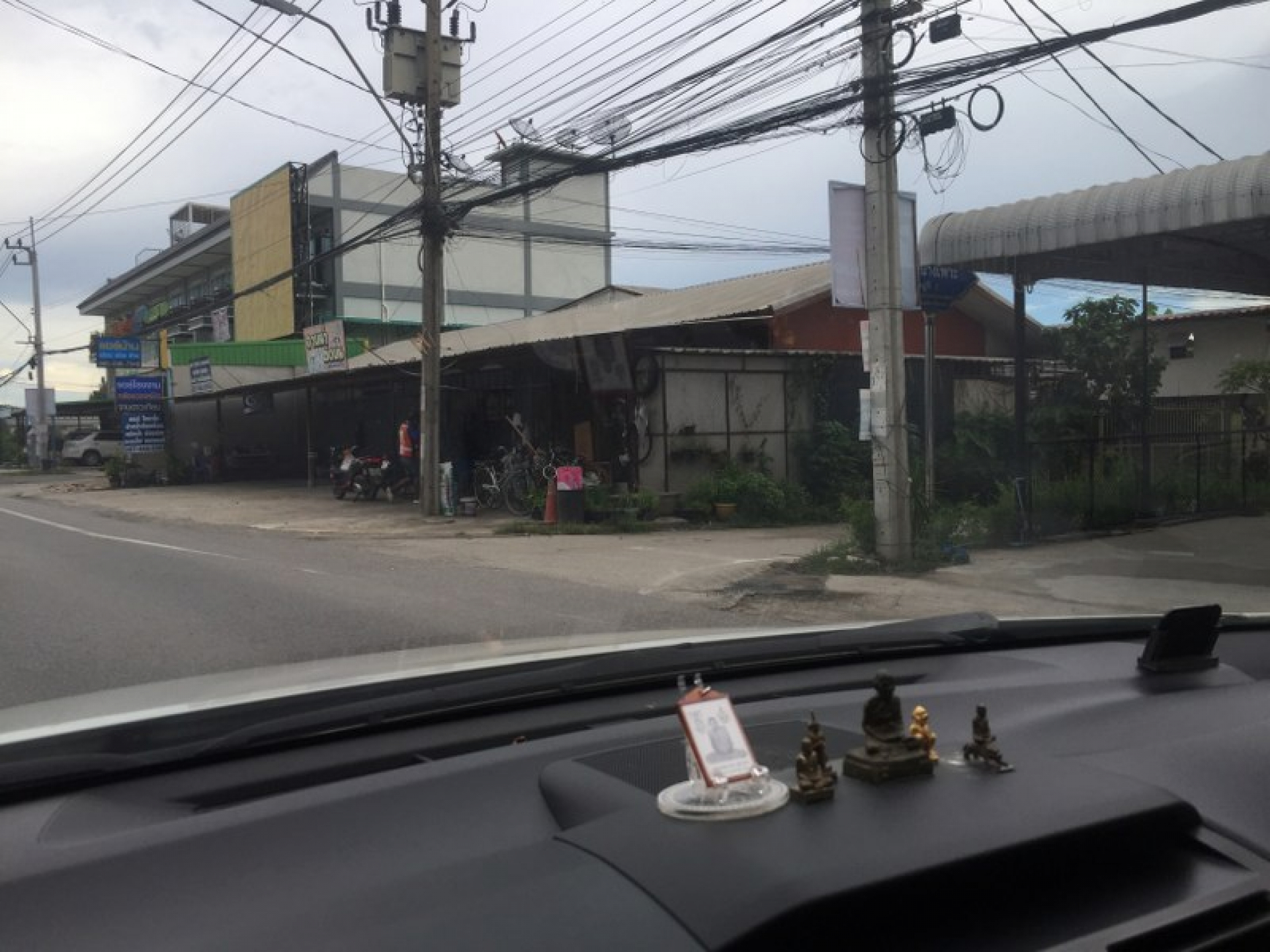 บ้านเดี่ยว ขนาด 63 ตร.วา ถ.บ้านกล้วย-ไทรน้อย