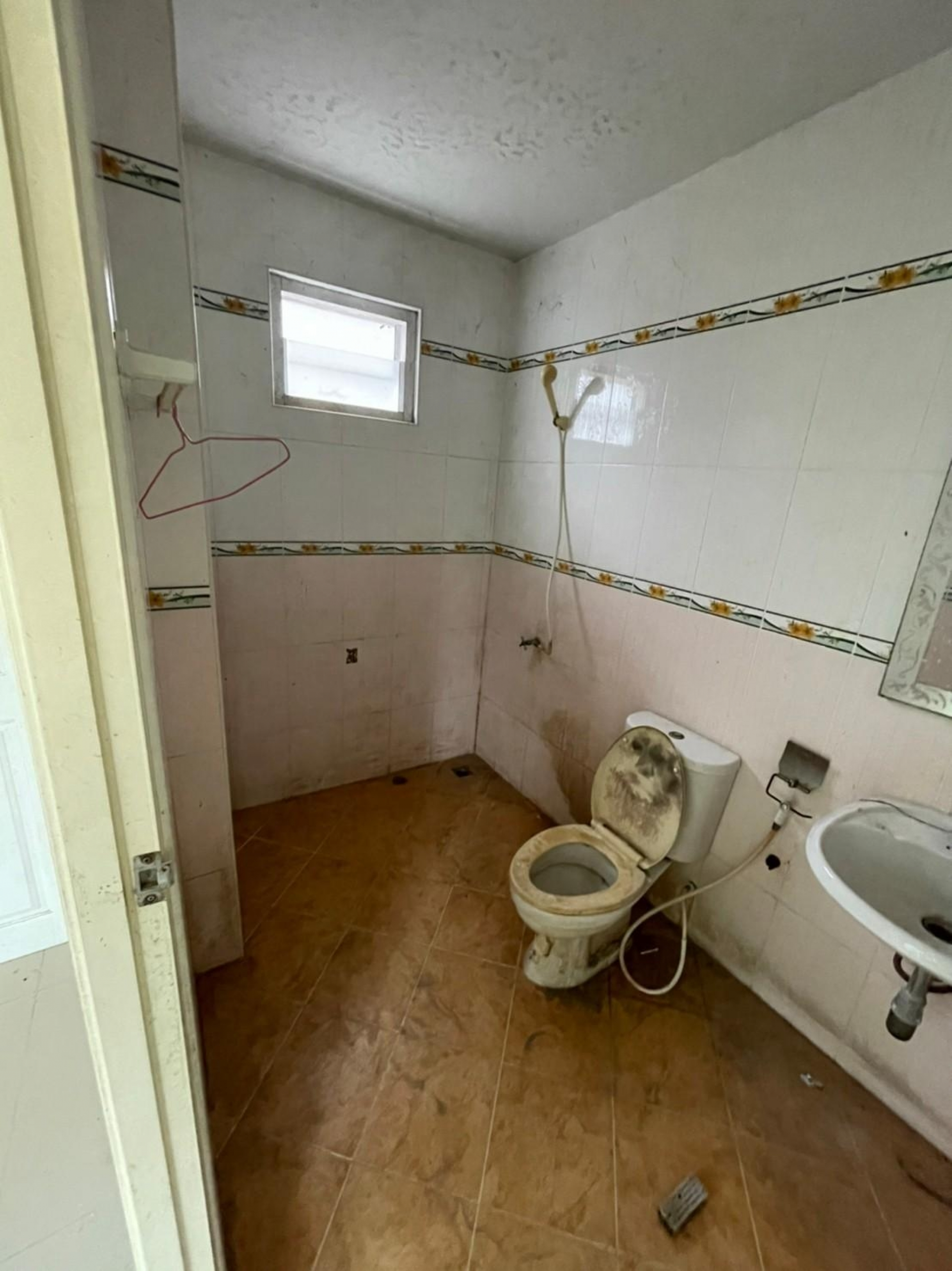 บ้านแฝด ชั้นเดียว หมู่บ้านอารยา แปลงยาว จ.ฉะเชิงเทรา  36 ตร.ว.