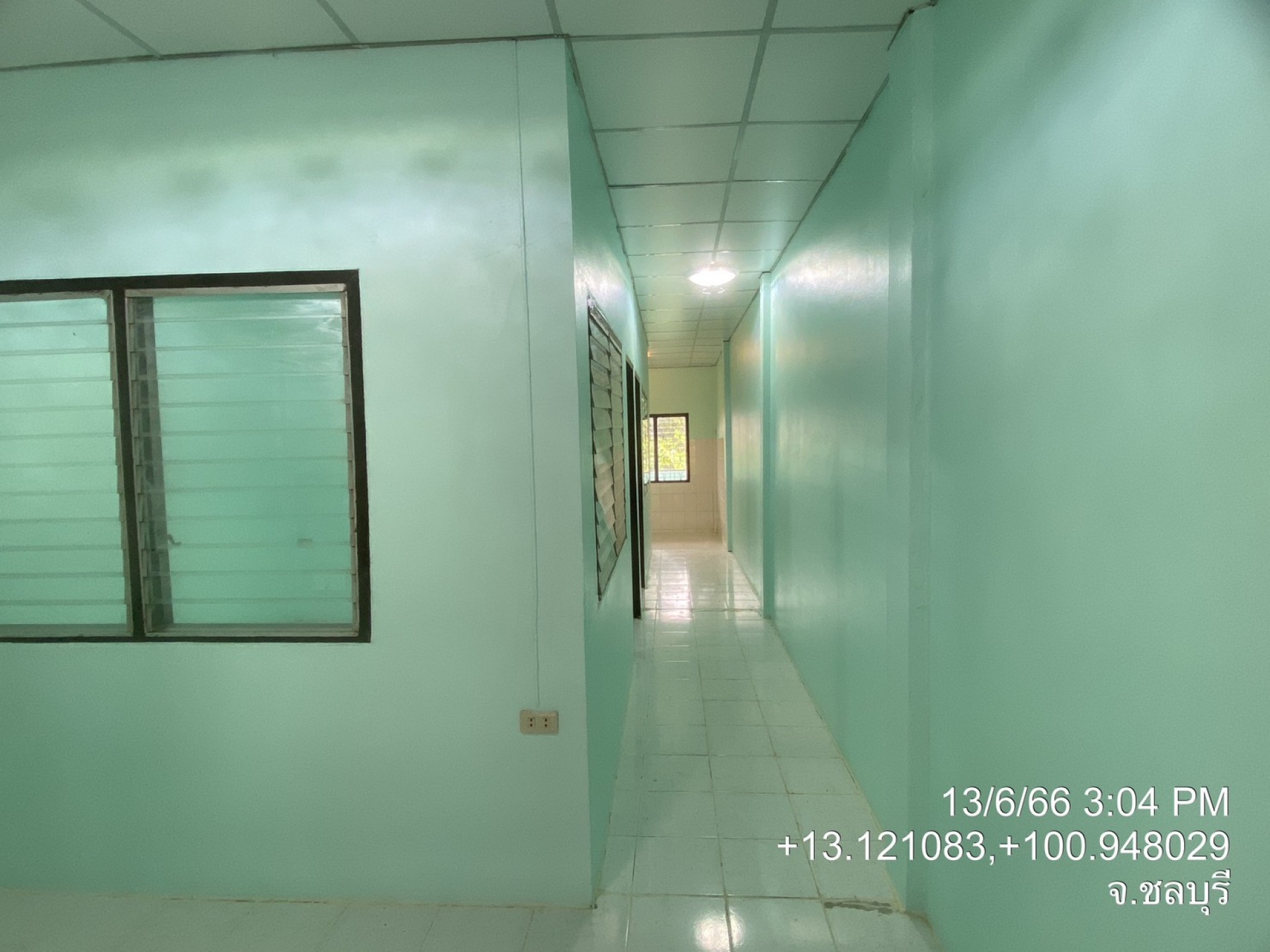 ทาวน์เฮ้าส์ 1 ชั้น หมู่บ้าน พระประทานพร  ชลบุรี 20 ตร.ว.