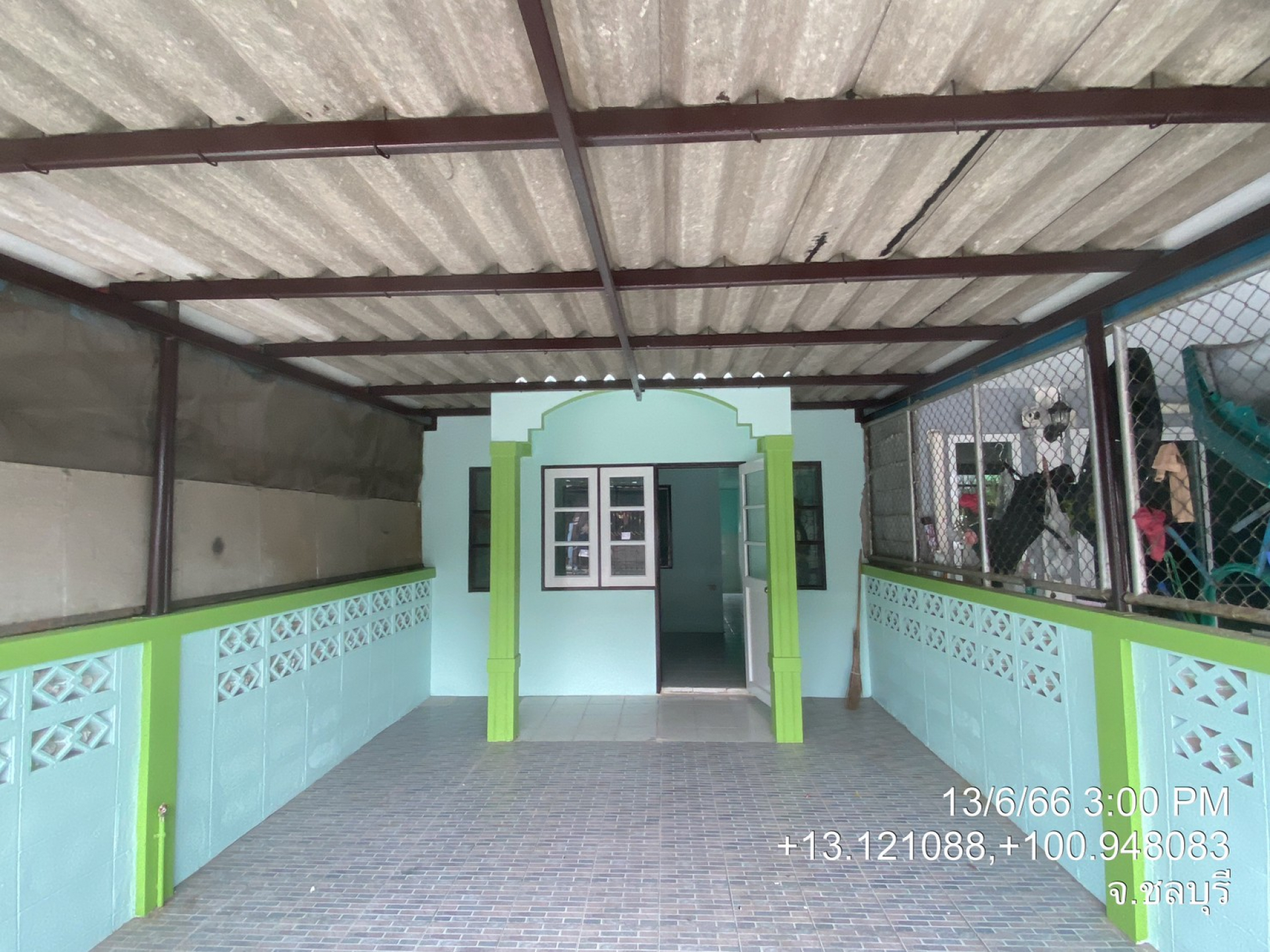 ทาวน์เฮ้าส์ 1 ชั้น หมู่บ้าน พระประทานพร  ชลบุรี 20 ตร.ว.