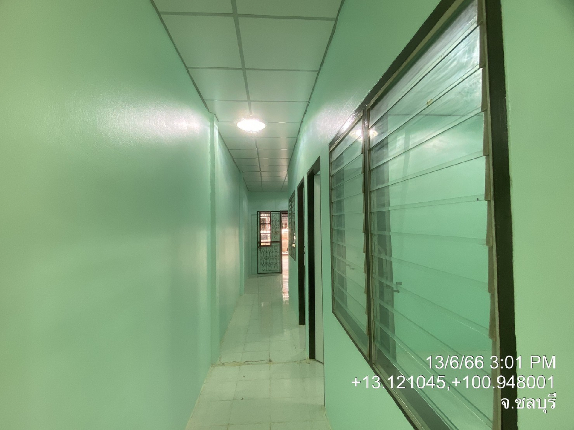 ทาวน์เฮ้าส์ 1 ชั้น หมู่บ้าน พระประทานพร  ชลบุรี 20 ตร.ว.