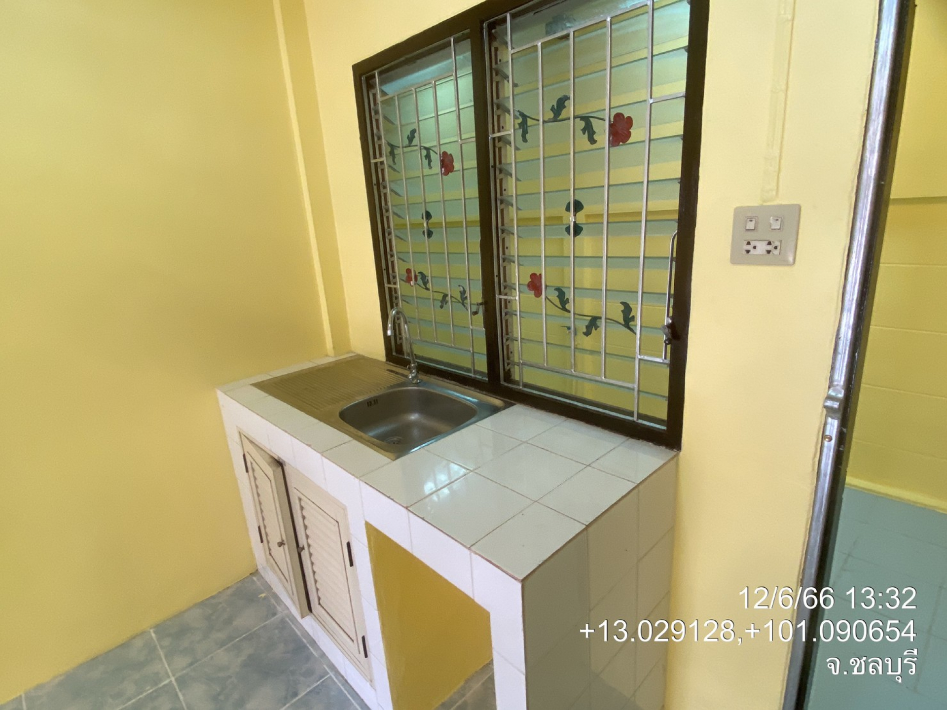 บ้านเดี่ยว 1 ชั้น หมู่บ้านนุชนาถ บ่อวิน ศรีราชา  ติดกับโลตัสบ่อวิน 200 เมตร