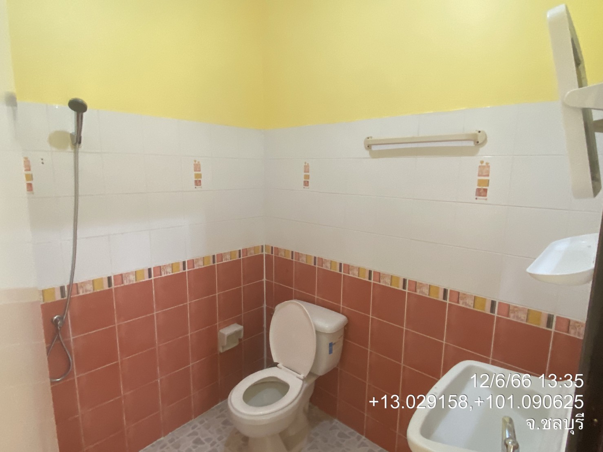 บ้านเดี่ยว 1 ชั้น หมู่บ้านนุชนาถ บ่อวิน ศรีราชา  ติดกับโลตัสบ่อวิน 200 เมตร