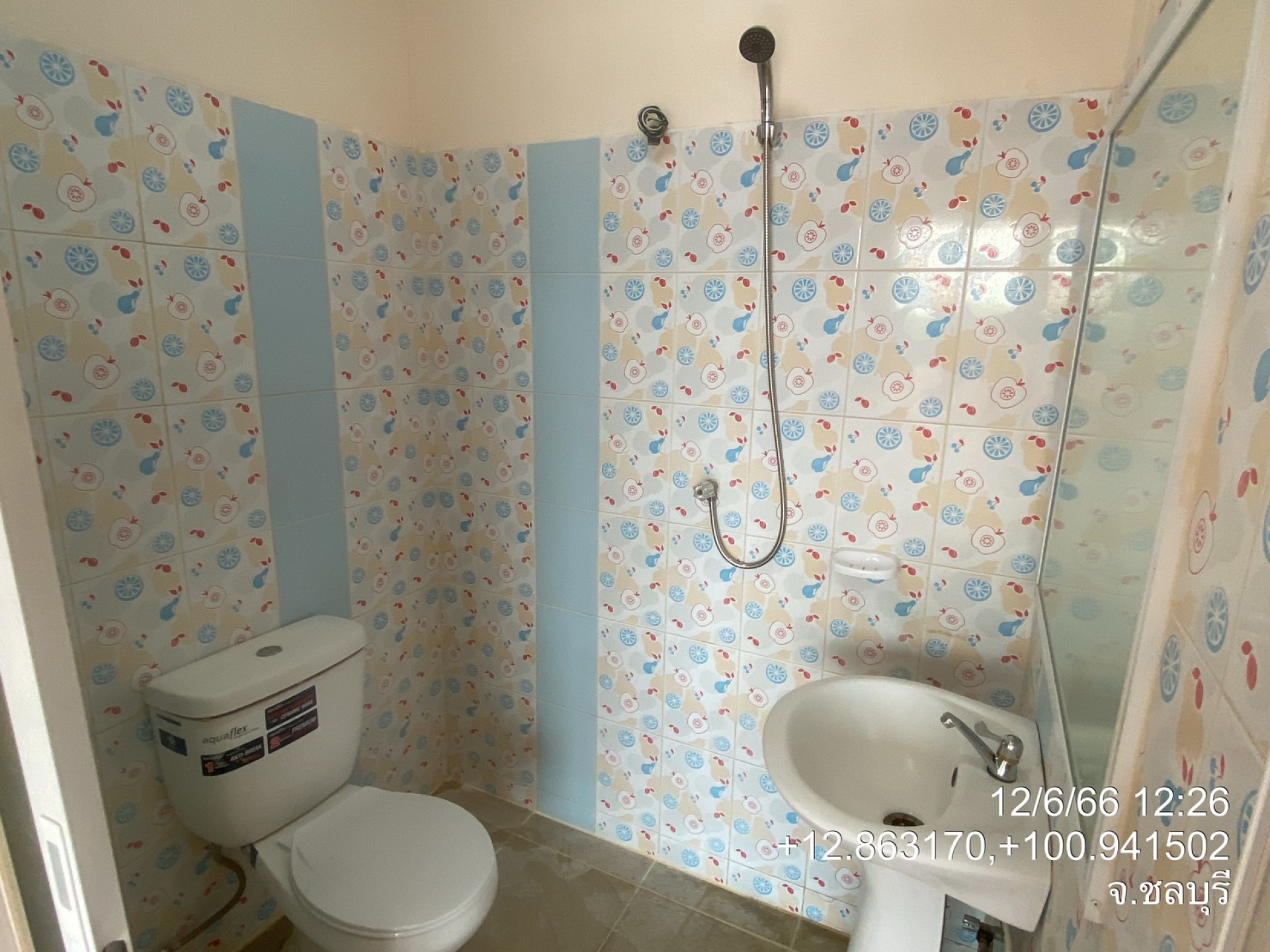 ขายทาวน์เฮ้าส์ 2 ชั้น  37.7 ตรว.(หลังมุม) ซ.เทศบาล1แยก22  มีพื้นที่ด้านข้าง พร้อมอยู่ ใกล้ตลาดน้ำสี่ภาค พัทยา