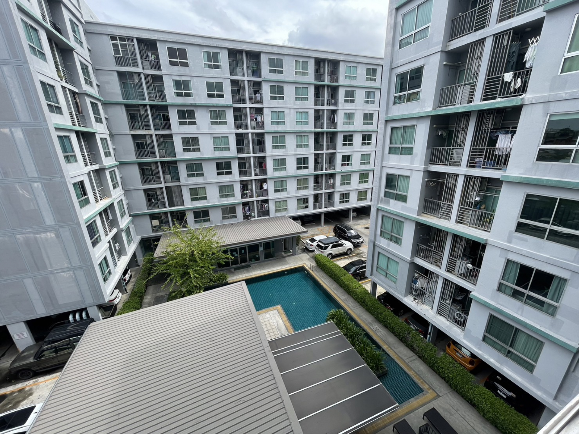 คอนโด เดอะนิช ไอดี ลาดพร้าว-วังหิน เดินทางสะดวก ใกล้ MRT ลาดพร้าว เฟอร์ครบ 34.84 ตร.ม.