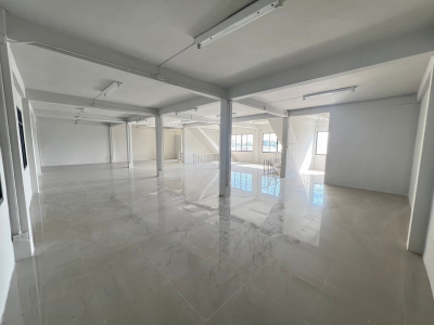 อาคารพาณิชย์ 4 ชั้นมีชั้นลอย ติด MRTสถานี มัยลาภ (สายสีชมพู)