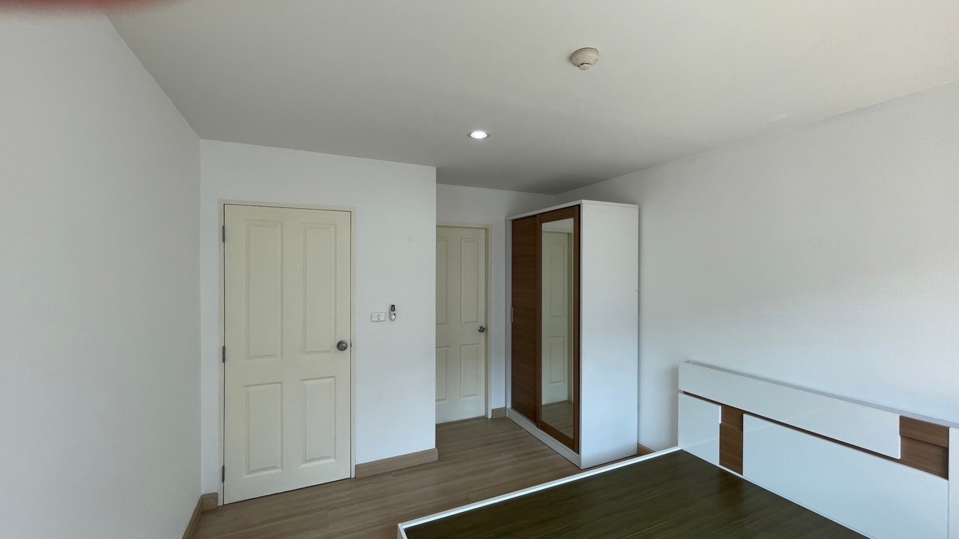 คอนโด เดอะนิช ไอดี ลาดพร้าว-วังหิน เดินทางสะดวก ใกล้ MRT ลาดพร้าว เฟอร์ครบ 34.84 ตร.ม.