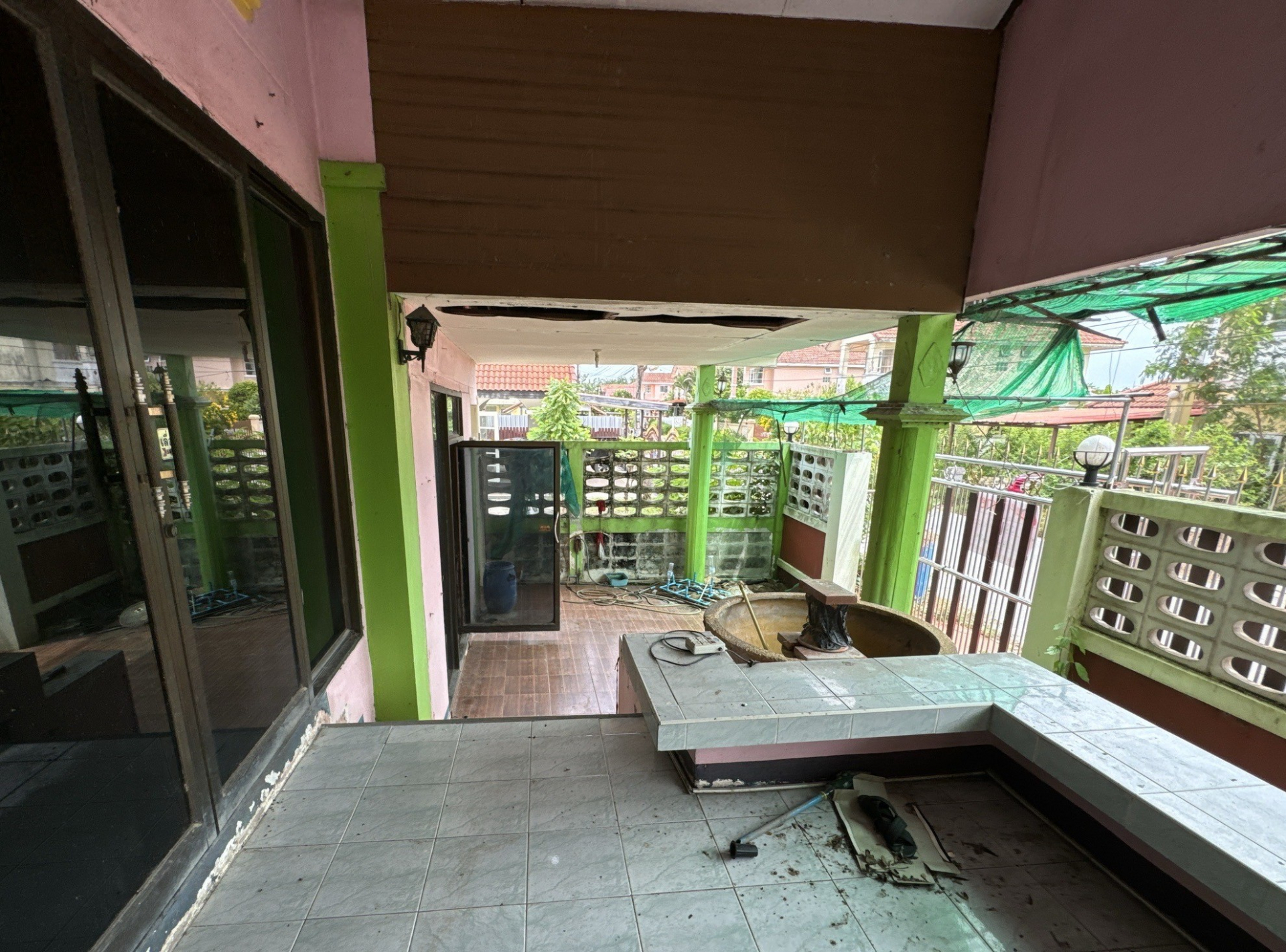 บ้านเดี่ยว 2 ชั้น  หมู่บ้านร่มรื่นการ์เด้นวิลล์ 4 พระนครศรีอยุธยา 81.5 ตร.ว.