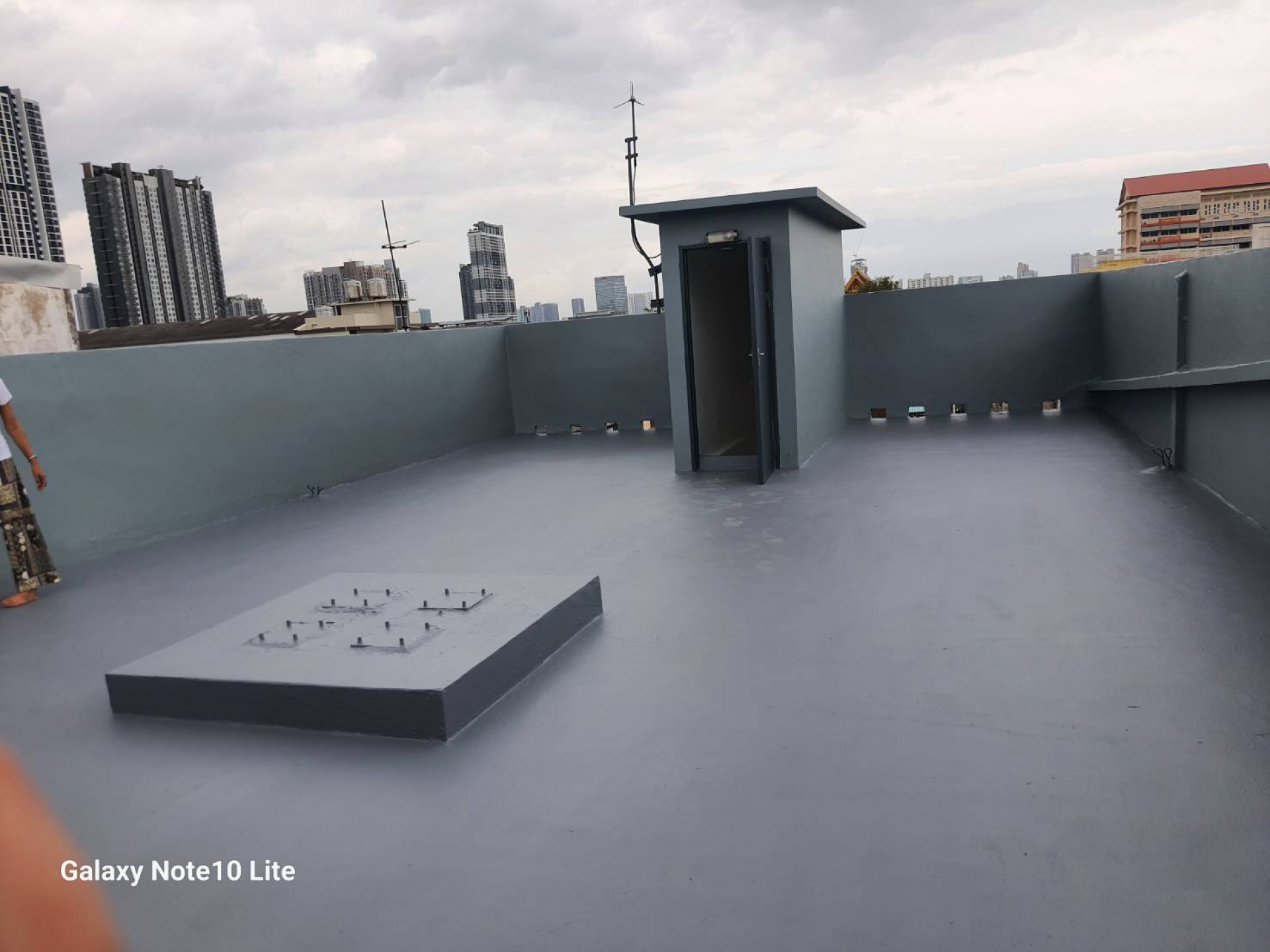 อาคารพาณิชย์ 3 ชั้นมีชั้นลอย ใกล้ MRTสถานี บางโพ (สายสีน้ำเงิน) ใกล้รัฐสภาแห่งใหม่