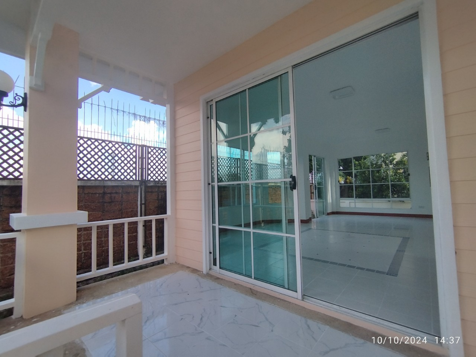 บ้านเดี่ยว หมู่บ้านมัณฑนารังสิต 2  60.6 ตร.วา ถ.รังสิต-นครนายก