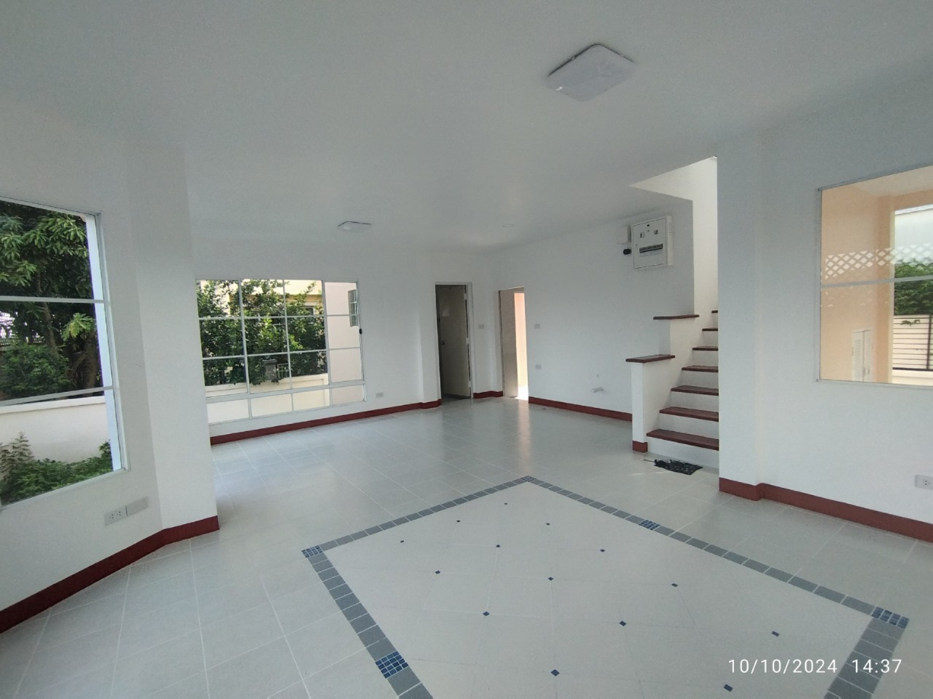 บ้านเดี่ยว หมู่บ้านมัณฑนารังสิต 2  60.6 ตร.วา ถ.รังสิต-นครนายก