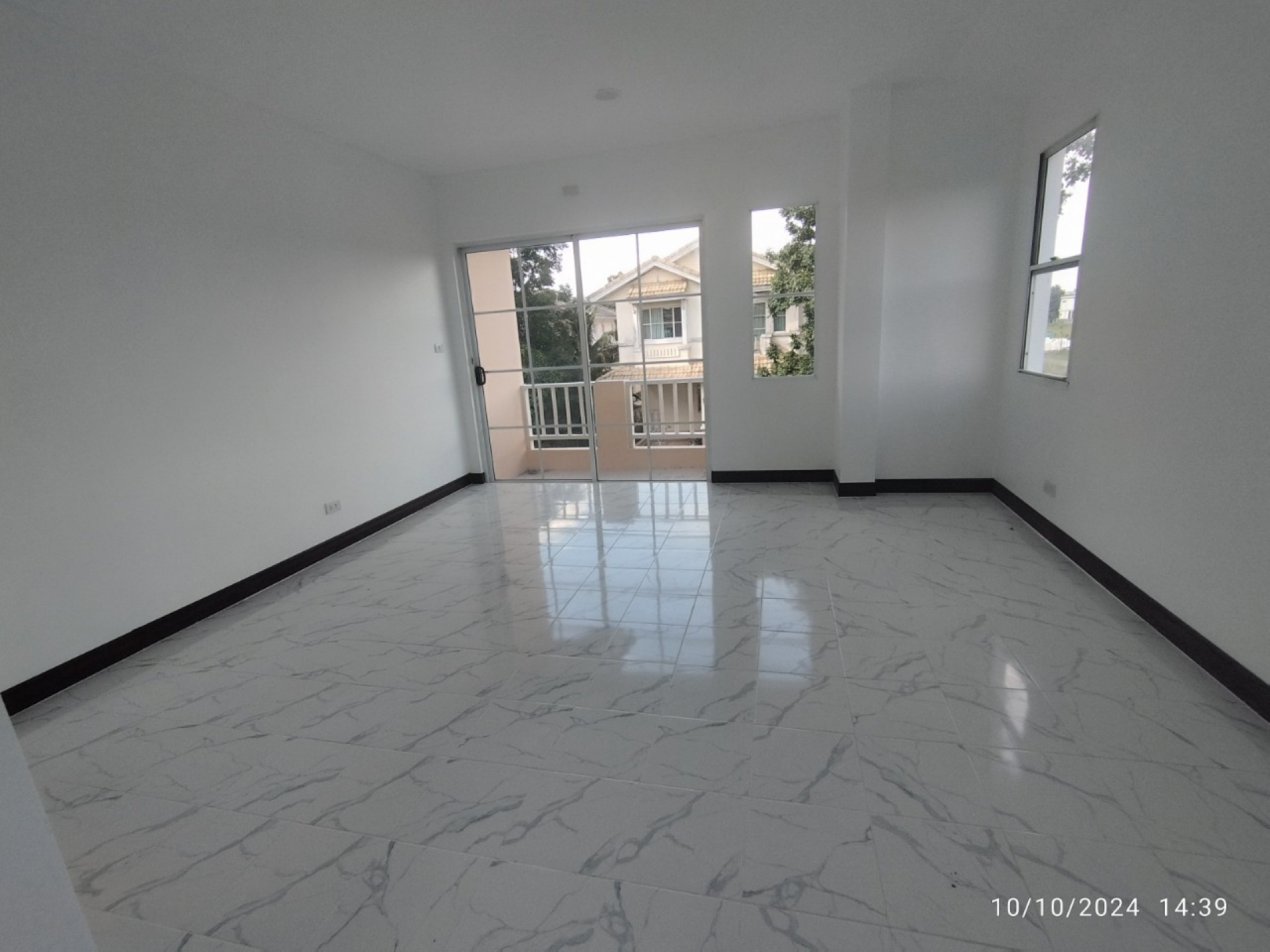 บ้านเดี่ยว หมู่บ้านมัณฑนารังสิต 2  60.6 ตร.วา ถ.รังสิต-นครนายก