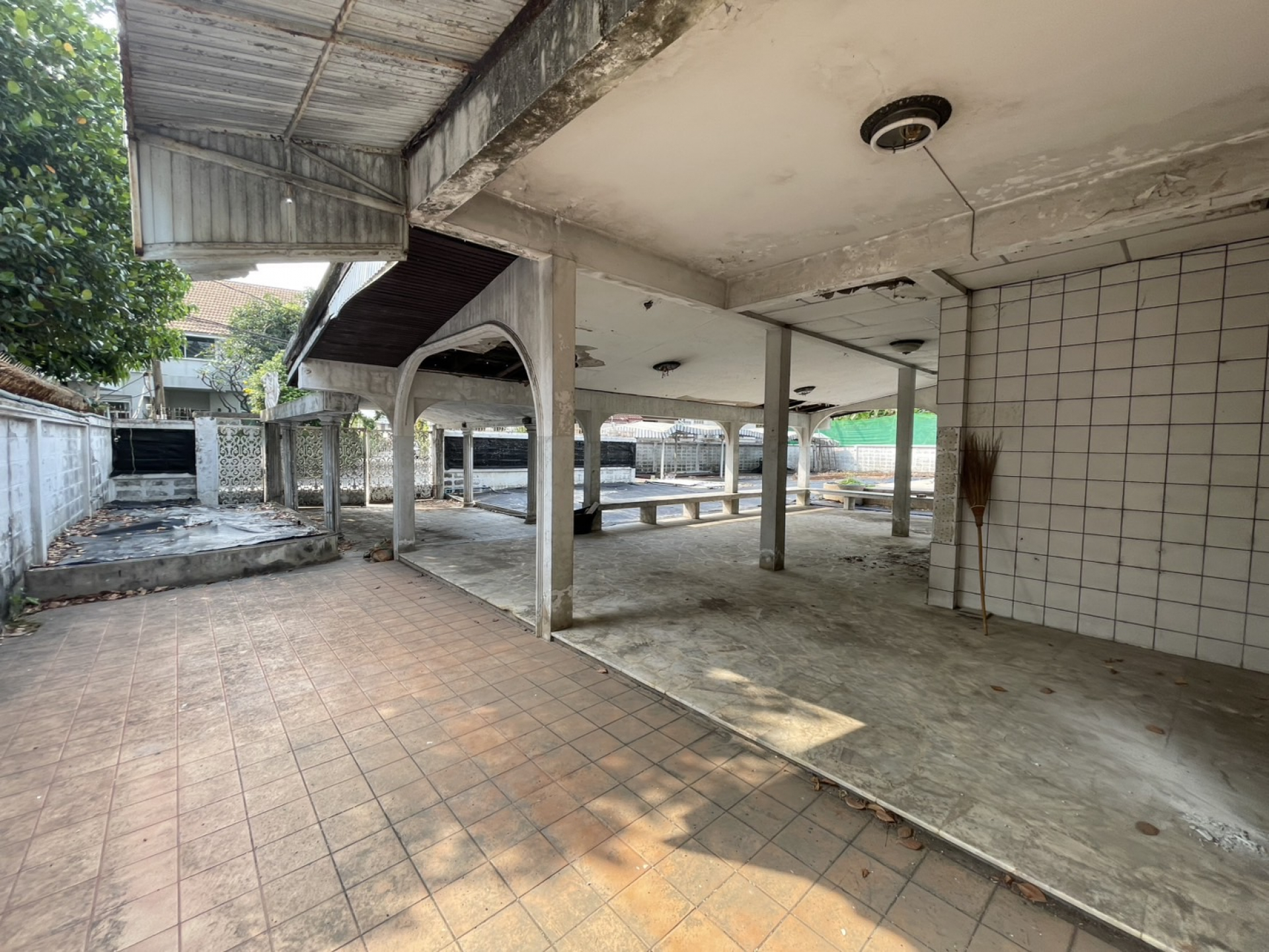 บ้านเดี่ยว 2 ชั้น ซ.งามวงศ์วาน 23 แยก 9 นนทบุรี  230 ตร.ว.