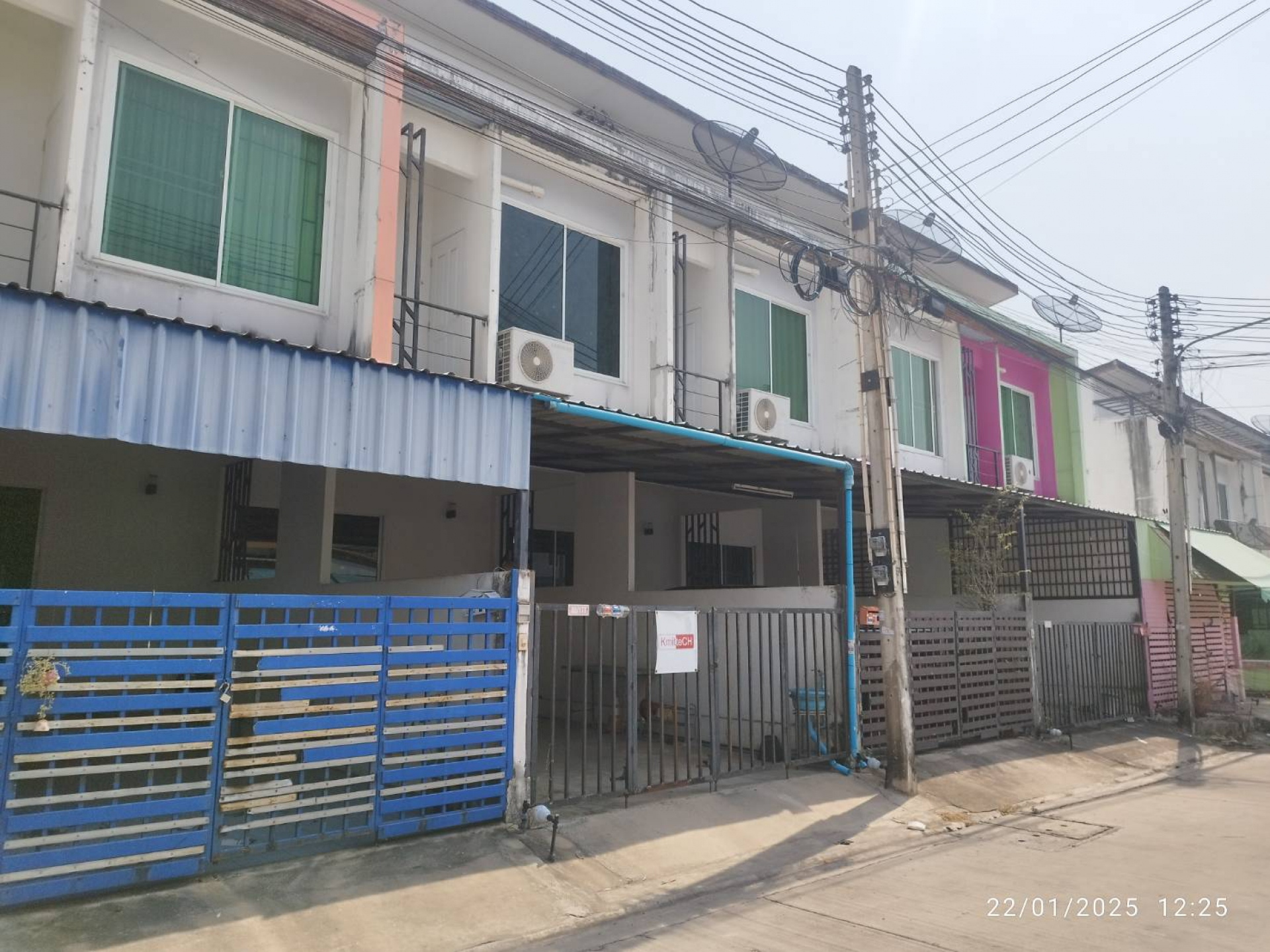 ทาวน์เฮ้าส์ 2 ชั้น หมู่บ้าน สมาร์ทแลนด์ นิวสไตล์ 2 ศรีราชา ชลบุรี   21 ตร.ว.