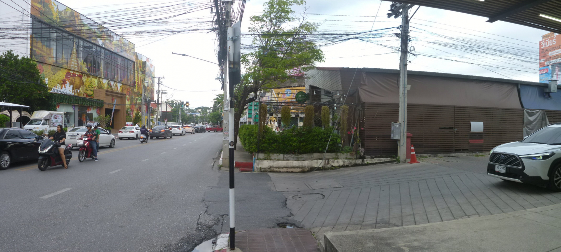 ที่ดินเปล่า 14 แปลง ถ.ศรีดอนไชย ต.ช้างคลาน เมืองเชียงใหม่  1-2-77 ไร่