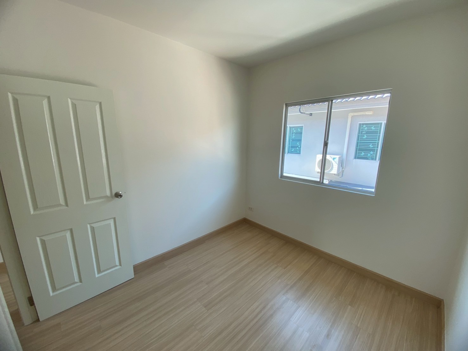 109/239 ทาวน์เฮ้าส์ 2ชั้น หมู่บ้านพฤกษาวิลล์ 66/2 18.7ตร.ว.