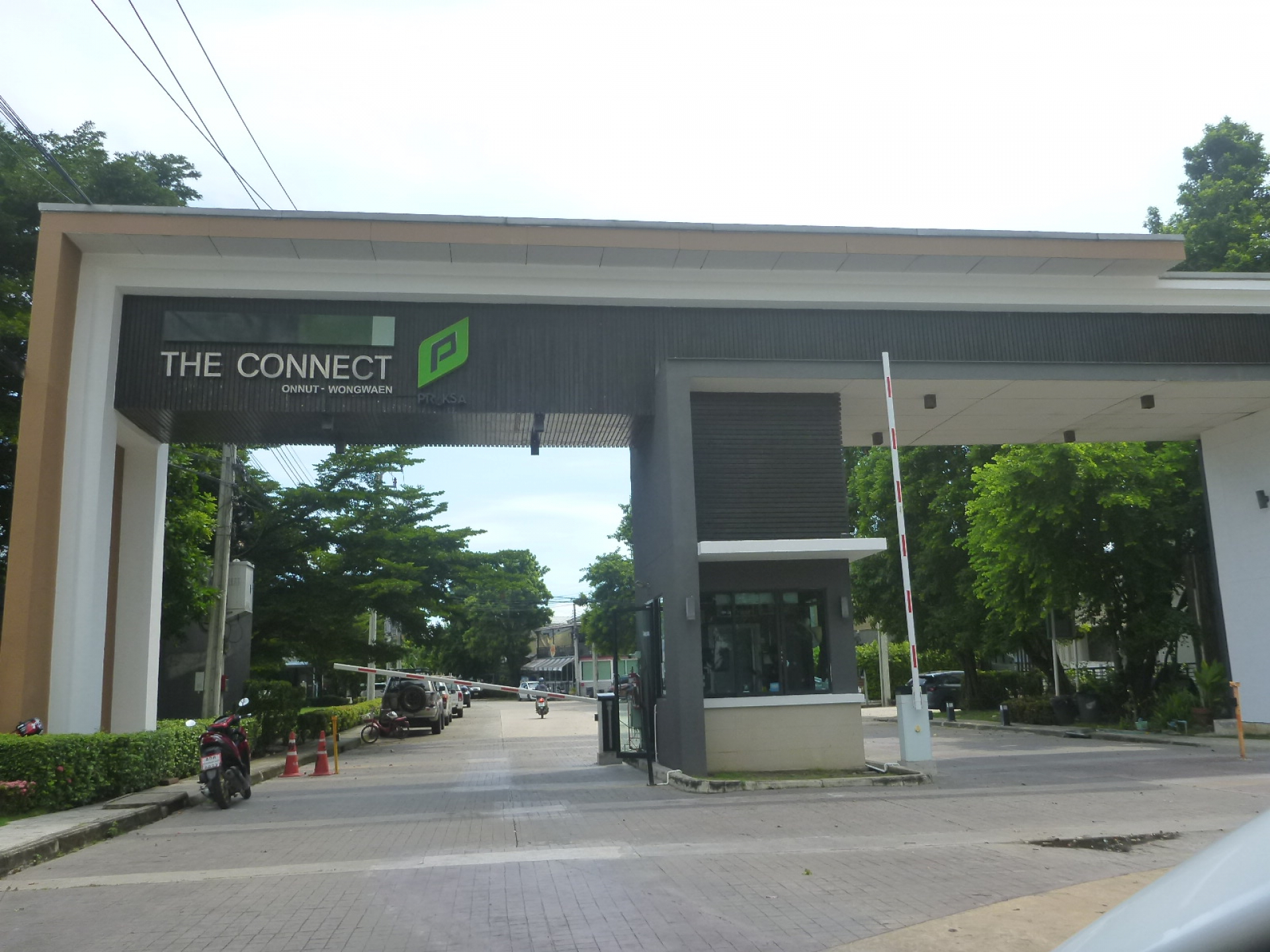 ทาวน์เฮ้าส์ 2 ชั้น 1 คูหา หมู่บ้านเดอะคอนเนค33(อ่อนนุช-วงแหวน)