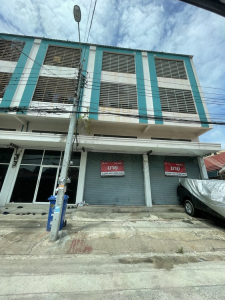 อาคารพาณิชย์ 3 ชั้น+ชั้นลอย ซ.ไทยประกัน 2 ถ.เทพารักษ์ สมุทรปราการ 19 ตร.ว.